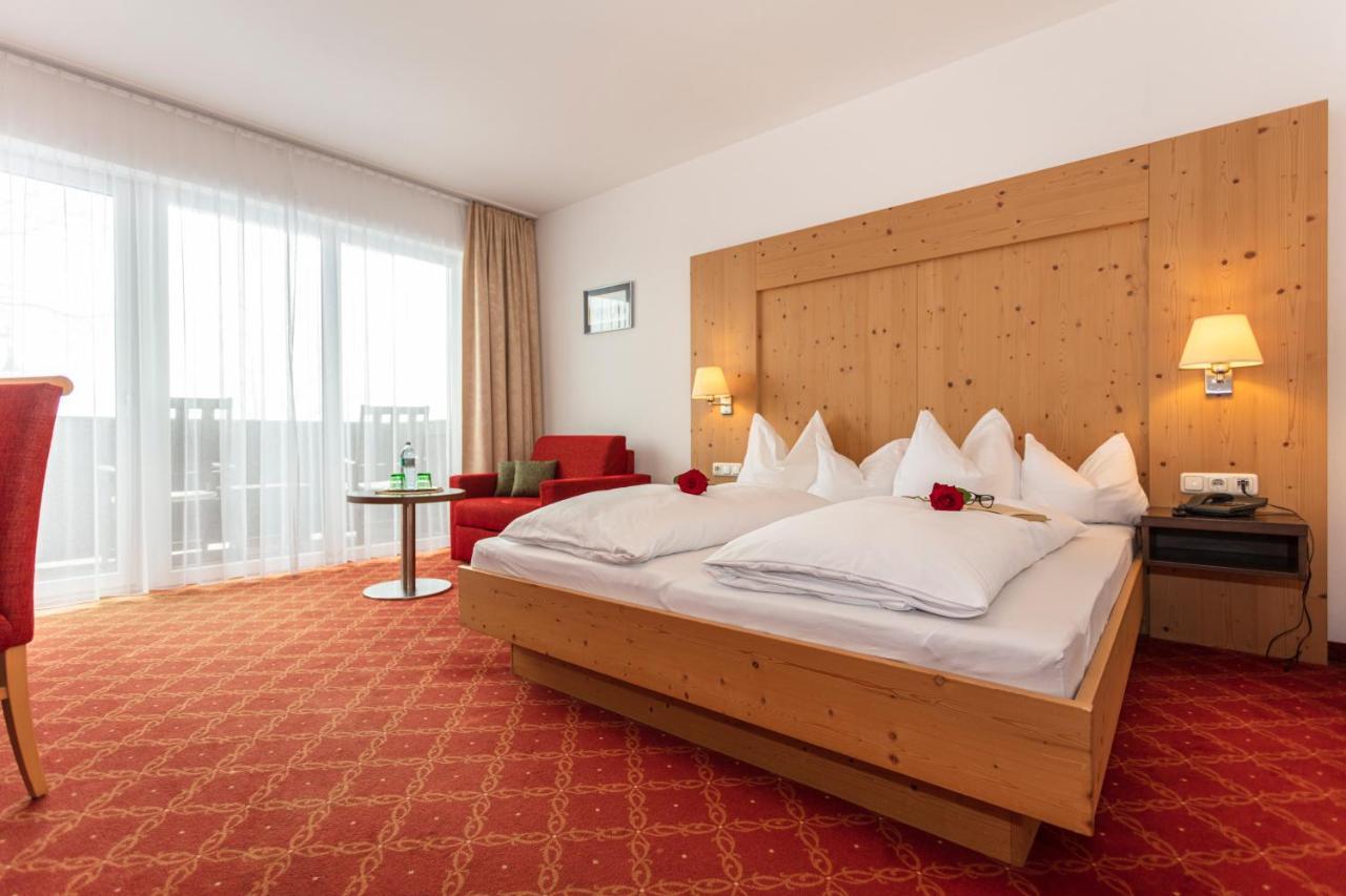 Klawunn Hotel & Apartement Kaprun Exterior photo